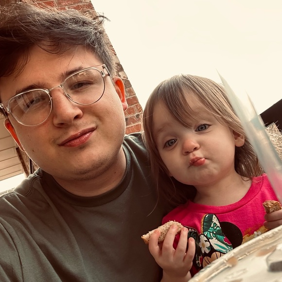 Meet your Posher, Kyle - Picture 1 of 1